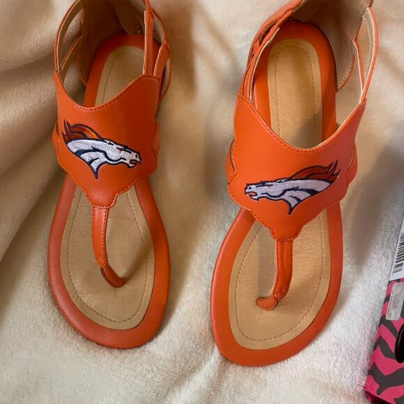 EUC Denver Broncos Women's Gladiator Sandals size 7 - Picture 2 of 7